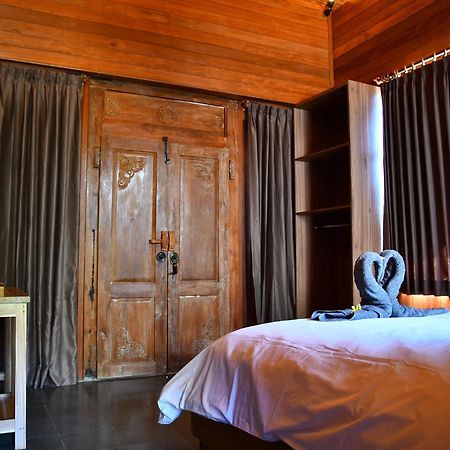 Putra'Lebah Amed Guest House Zewnętrze zdjęcie
