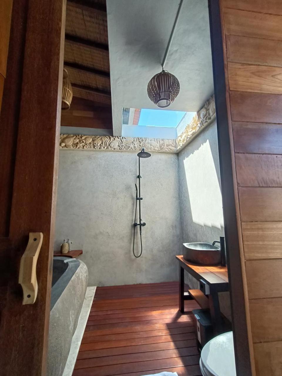Putra'Lebah Amed Guest House Zewnętrze zdjęcie