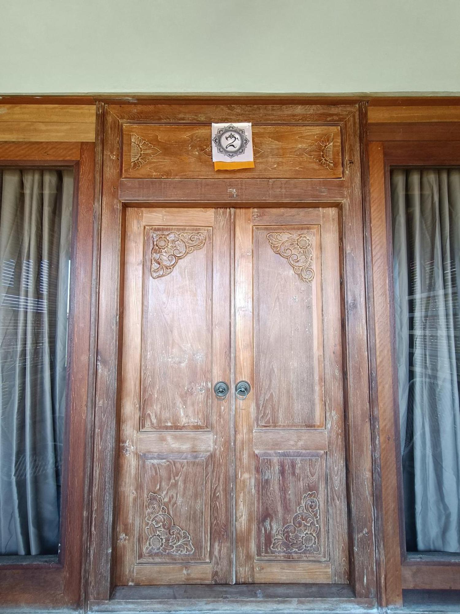 Putra'Lebah Amed Guest House Zewnętrze zdjęcie