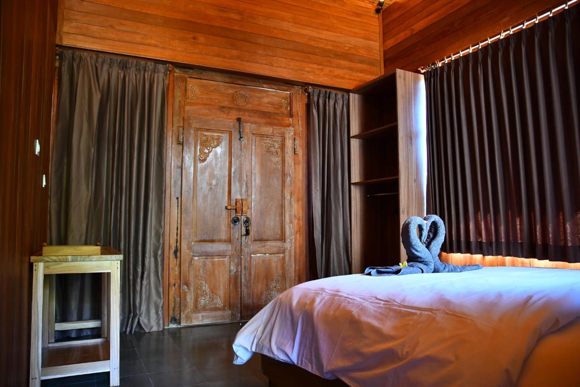 Putra'Lebah Amed Guest House Zewnętrze zdjęcie