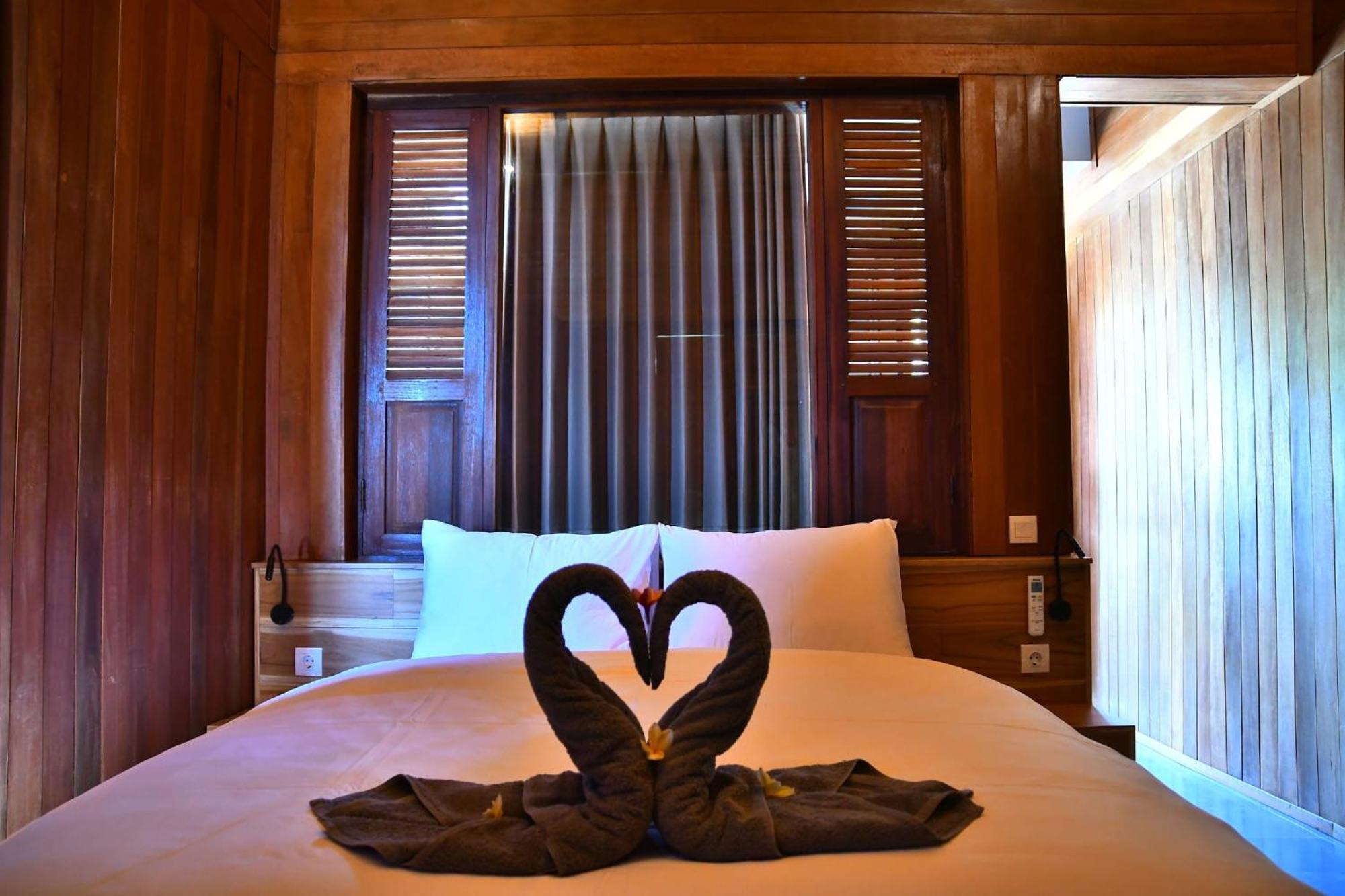 Putra'Lebah Amed Guest House Zewnętrze zdjęcie