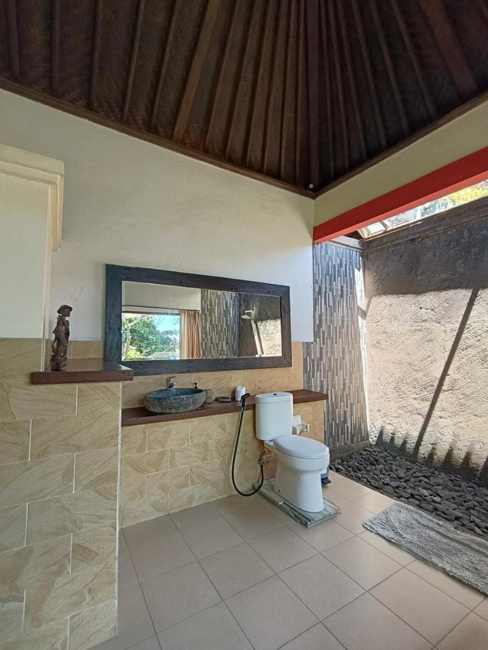 Putra'Lebah Amed Guest House Zewnętrze zdjęcie
