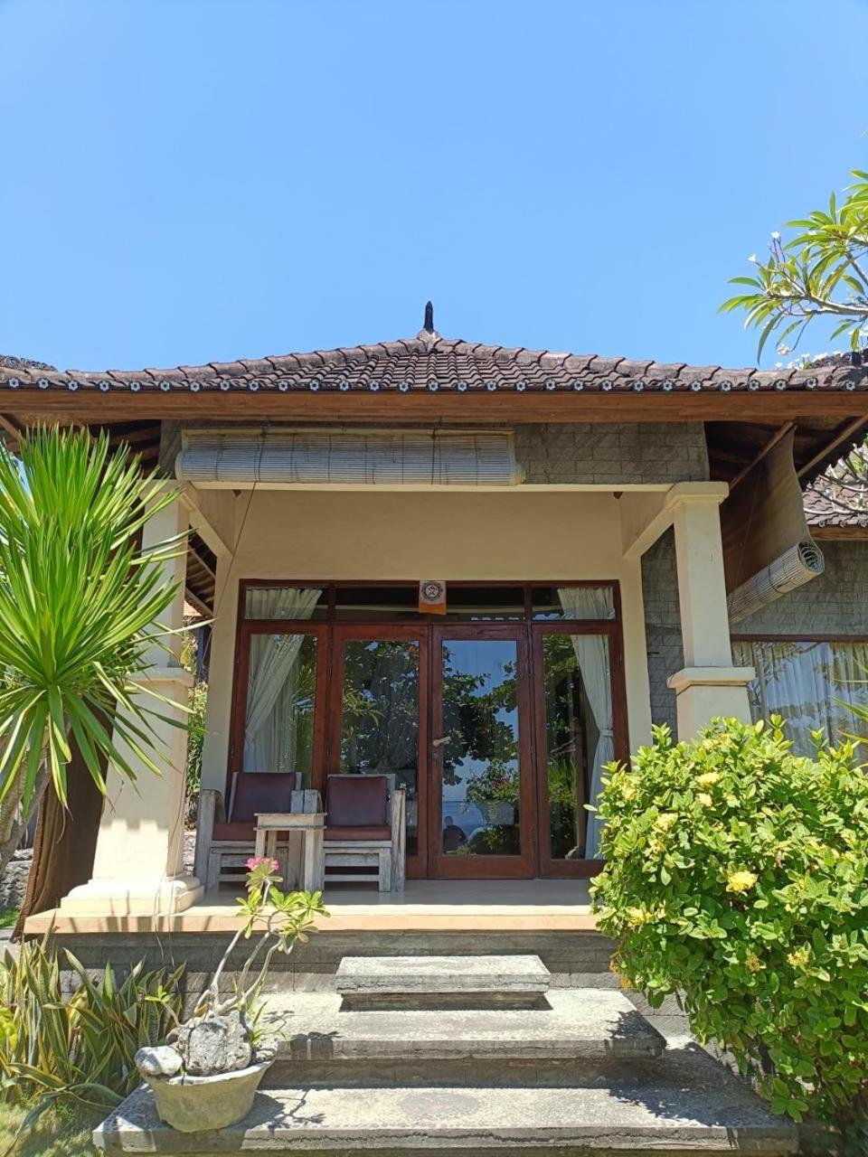 Putra'Lebah Amed Guest House Zewnętrze zdjęcie