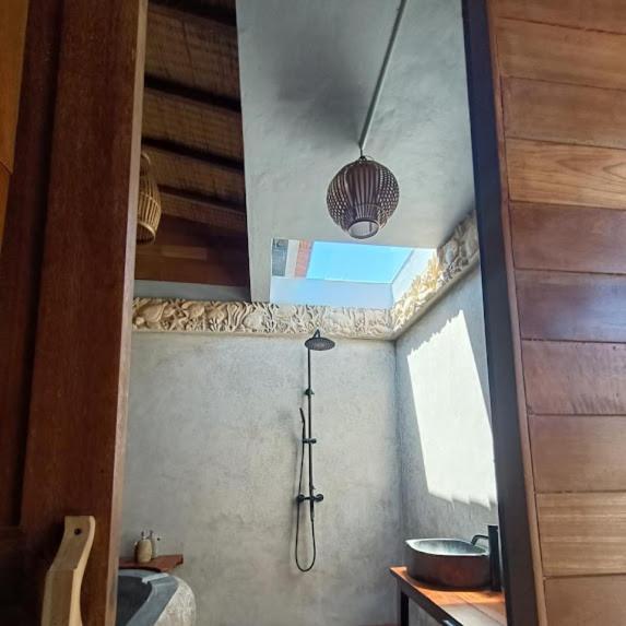 Putra'Lebah Amed Guest House Zewnętrze zdjęcie
