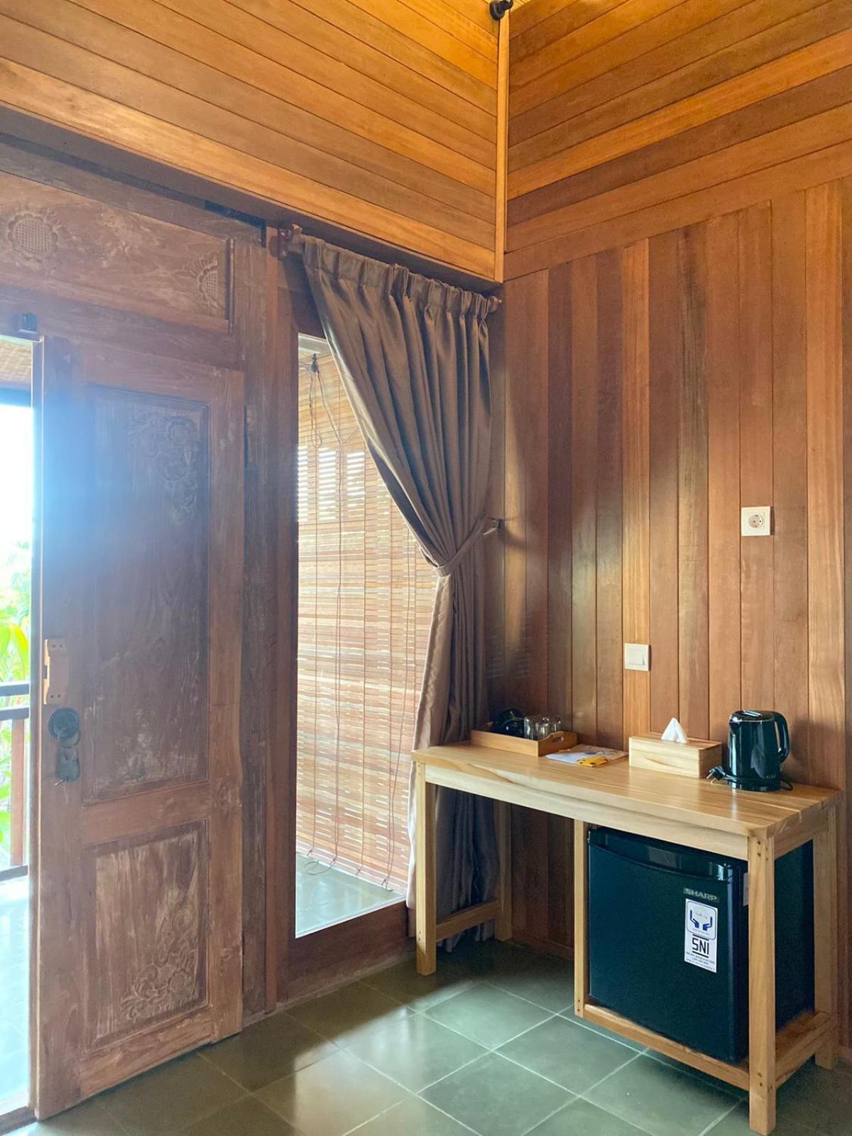 Putra'Lebah Amed Guest House Zewnętrze zdjęcie
