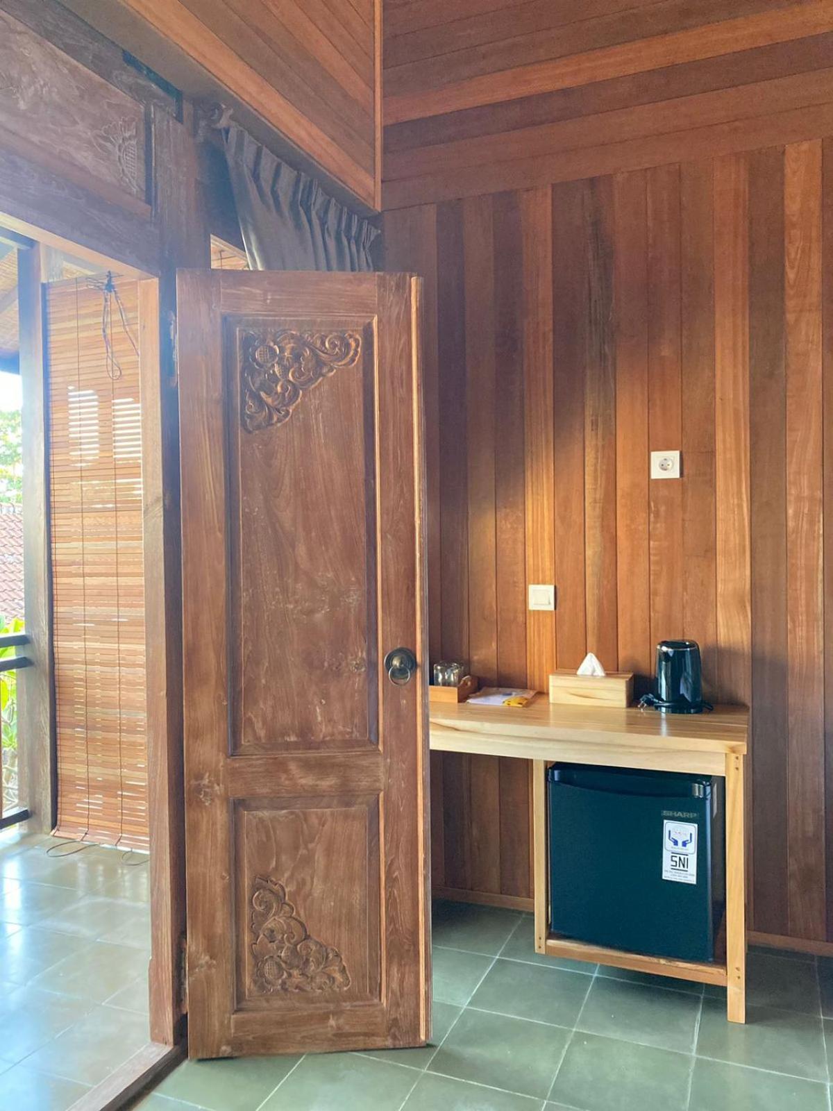 Putra'Lebah Amed Guest House Zewnętrze zdjęcie