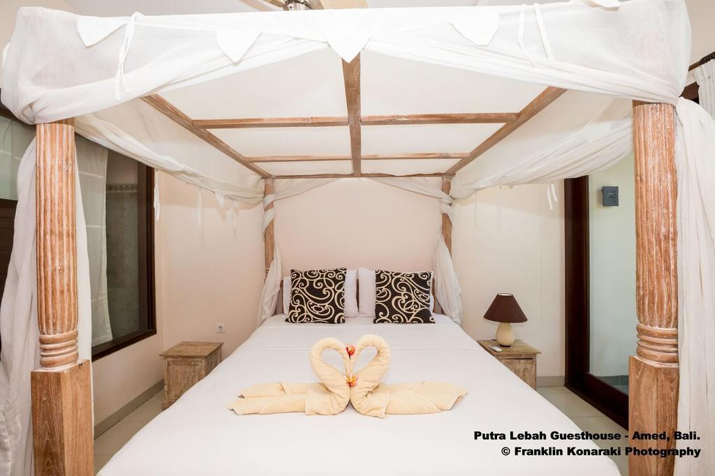 Putra'Lebah Amed Guest House Zewnętrze zdjęcie